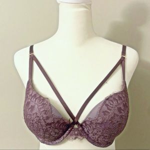 Victoria’s Secret Lace Very Sexy Push-up bra 36b